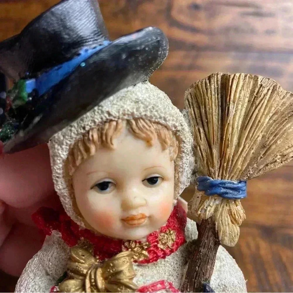 Snow Baby w/Broom Cornerstone Creations Christmas Holiday Collection Figurine - Picture 7 of 9
